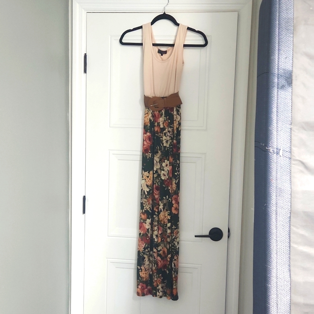 Famous USA Dress
